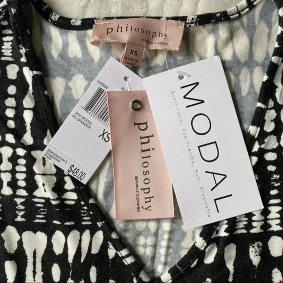 Philosophy Abstract Printed Tank​ - Picture 2 of 4